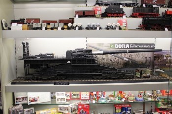 Glow2B Modellbau 1:35 Dora Railway Gun Limited Edition!