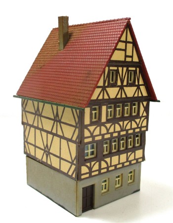 Fertigmodell N Kibri Altstadthaus Fachwerkhaus (HN-0725h)