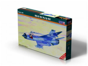 Mistercraft 1:72 C-17 MiG-21MA