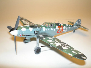 Mistercraft 1:72 C-108 BF-109G-5R6 Roten Jager