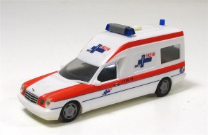 Automodell H0 Herpa MB MKT Krankenwagen