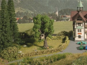 NOCH N 21766 Baum mit Baumhaus, 10 cm hoch