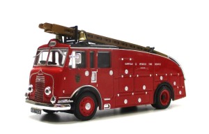 Modellauto 1/72 Atlas LKW Commer Avenger Feuerwehr GB (45/08)