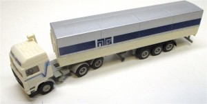 Herpa 1/87 Volvo Planen-Sattelschlepper NTS o.OVP (122-06)