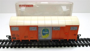 Spur H0 Fleischmann 5331 Gedeckter Güterwagen Chiquita OVP (752K)