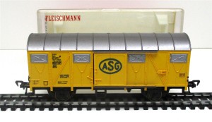 Spur H0 Fleischmann 5332 Gedeckter Güterwagen ASG OVP (757K)